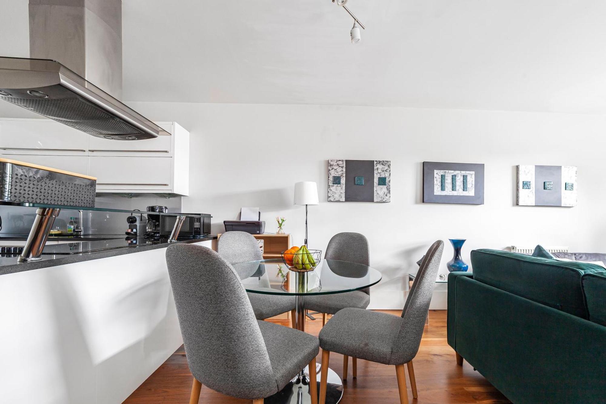 Deluxe Holborn Two Bedroom Apartment London Exterior foto